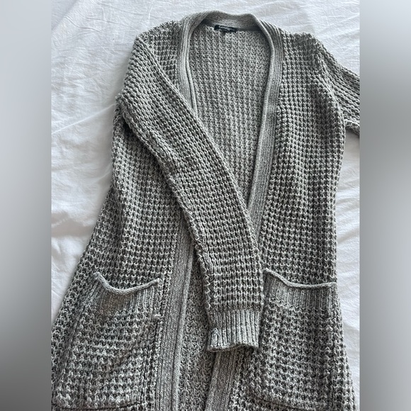 Size L George Long Cardigan - this is super cute with leggings or jeans - Picture 3 of 3